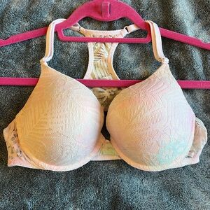 NWOT VS Pink Lace Bralette💓
